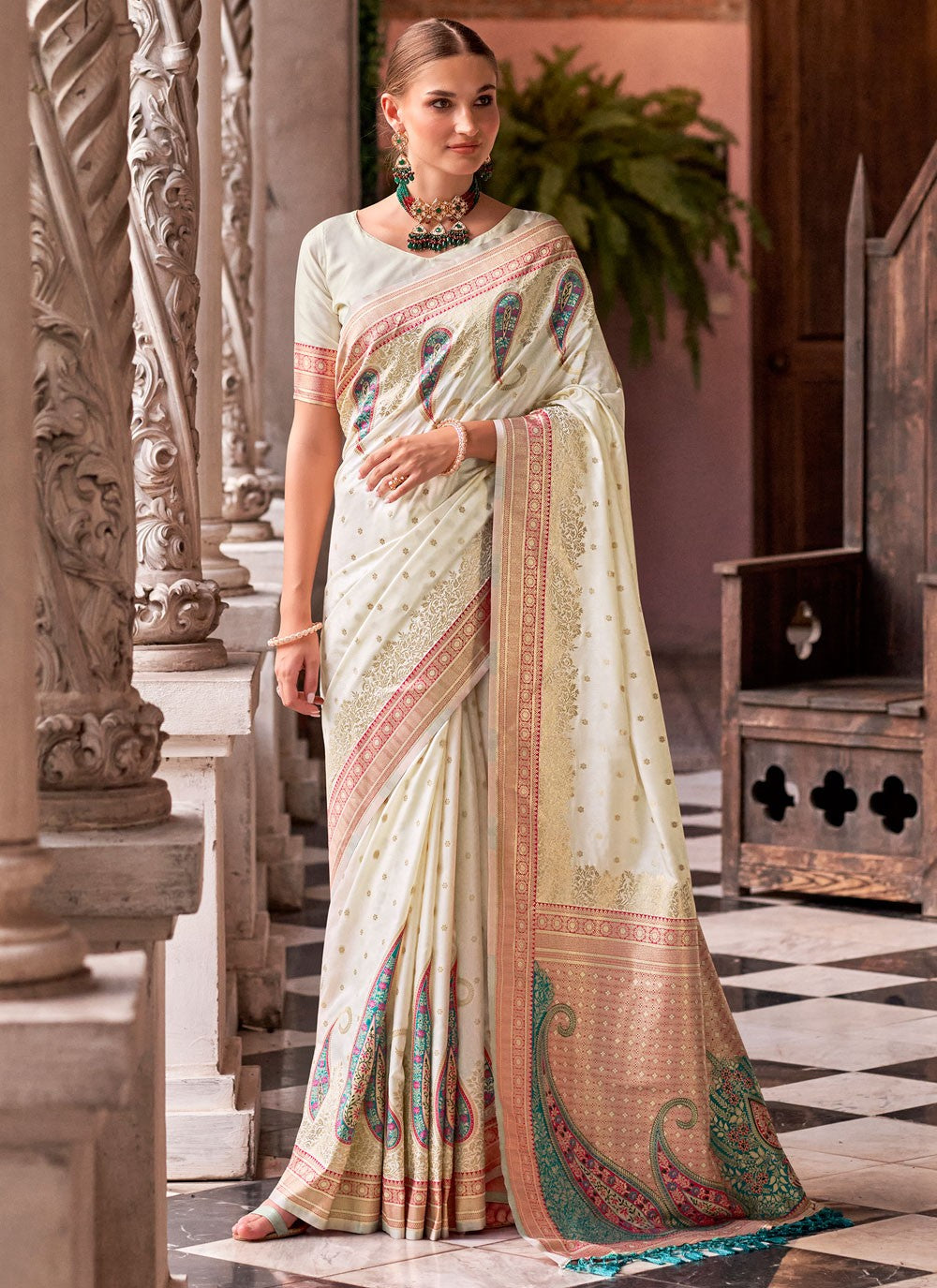 Classic Weaving Zari Silk Saree - S9214