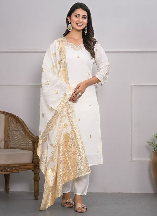 Silk, Viscose Salwar Suit - T3991