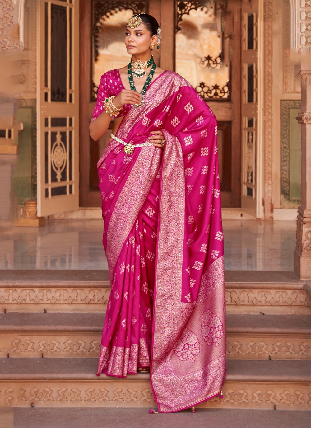 Classic Woven Banarasi Silk Saree - S3230