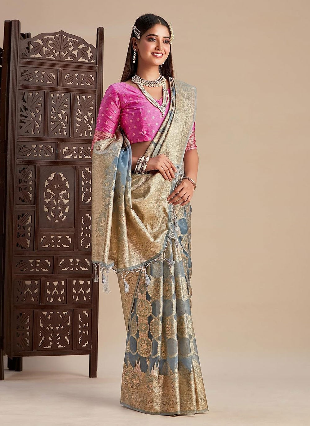 Trendy Woven Kanjivaram Silk Saree - S5008