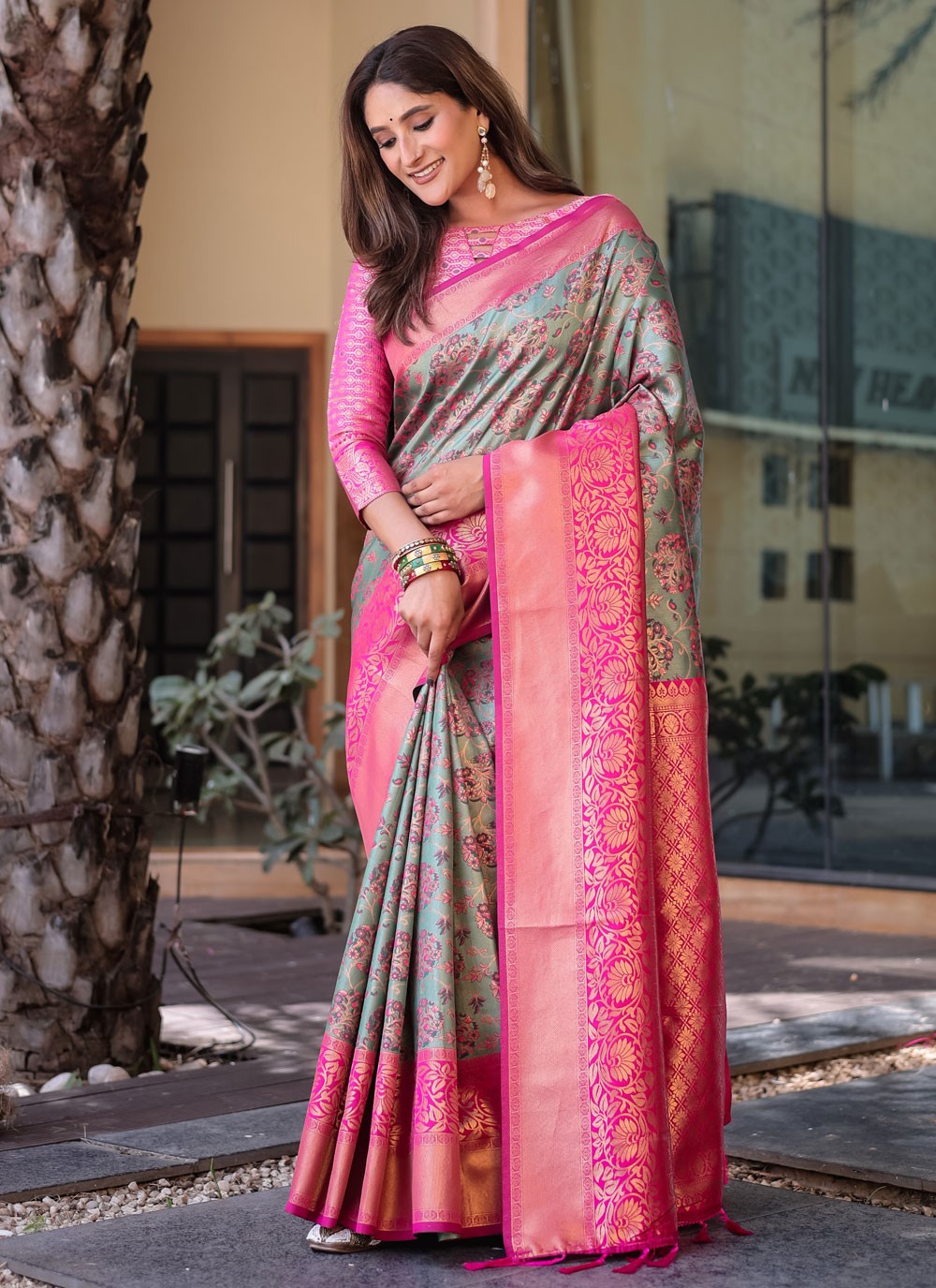 Woven, Zari Kanjivaram Silk Saree - S12290