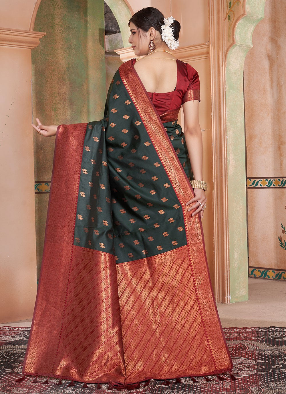 Classic Woven Kanjivaram Silk Saree - S6335