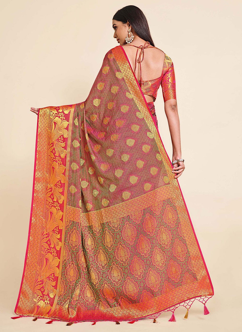 Trendy Woven Kanjivaram Silk Saree - S5008