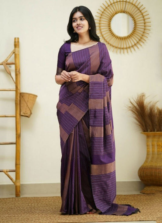 Classic Woven Banarasi Silk Saree - S6002