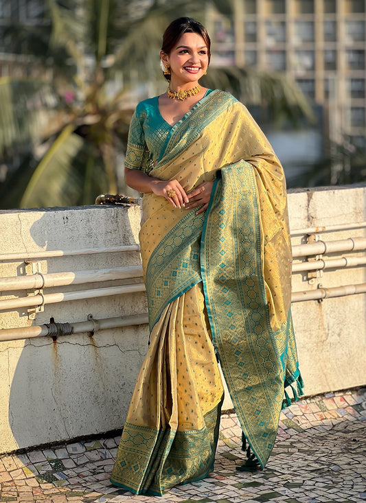 Woven, Zari Silk Saree - S11817