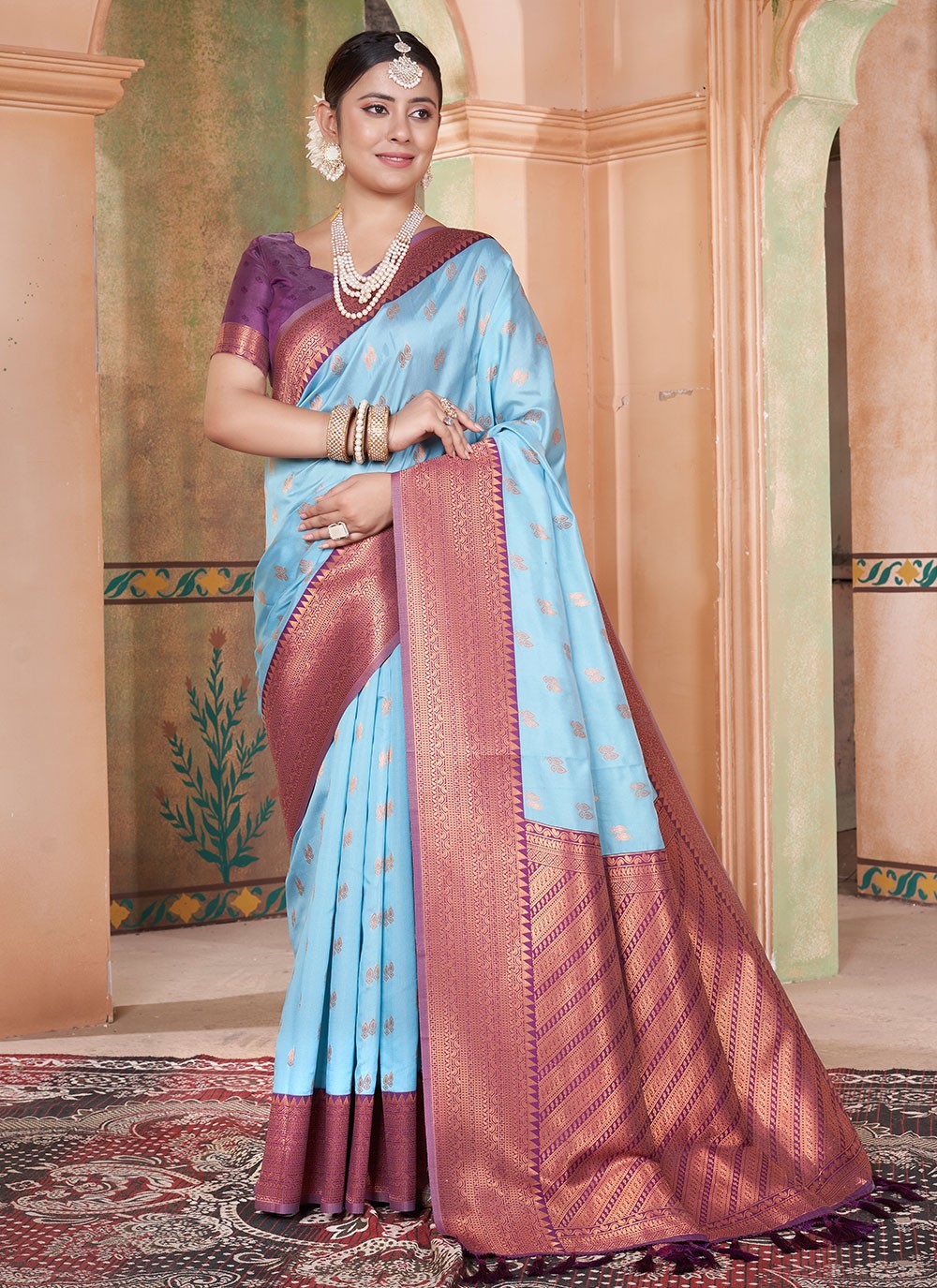 Classic Woven Kanjivaram Silk Saree - S6335