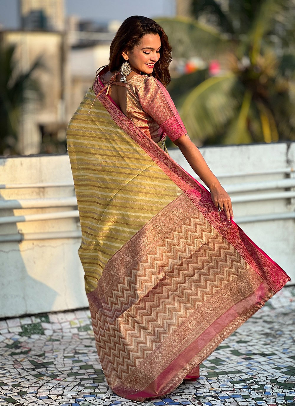 Contemporary Woven Tissue Saree - S9604