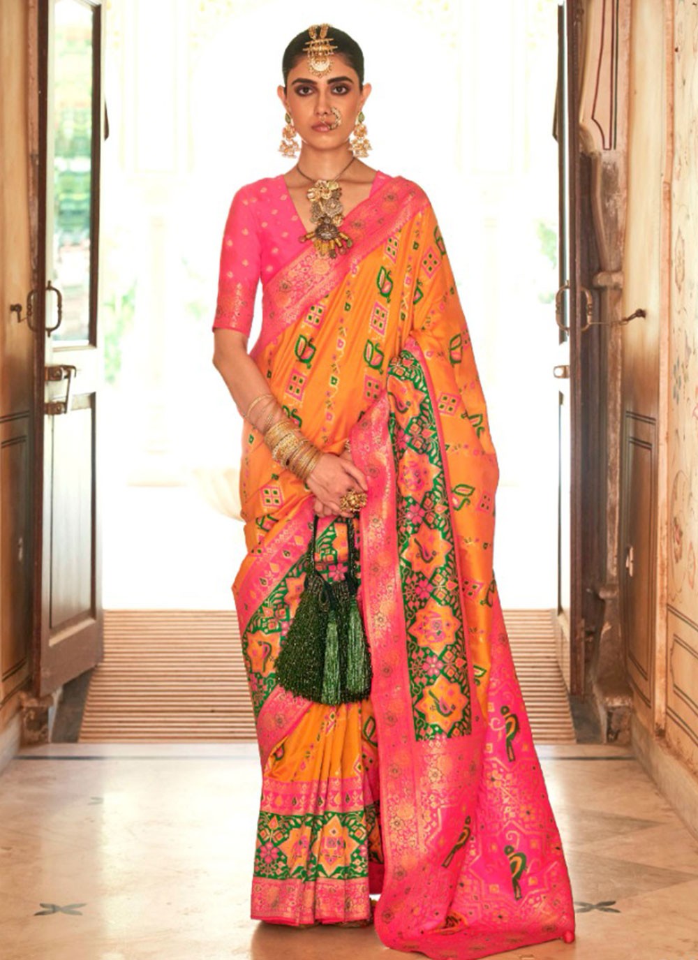 Classic Weaving Zari Banarasi Silk Saree - S6172