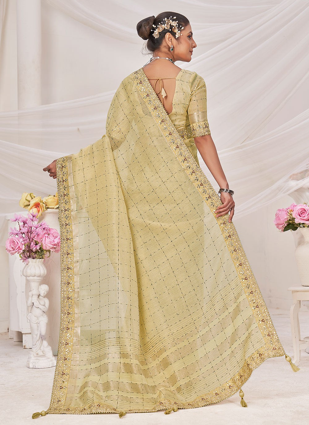 Classic Zari Banarasi Silk Saree - S6811