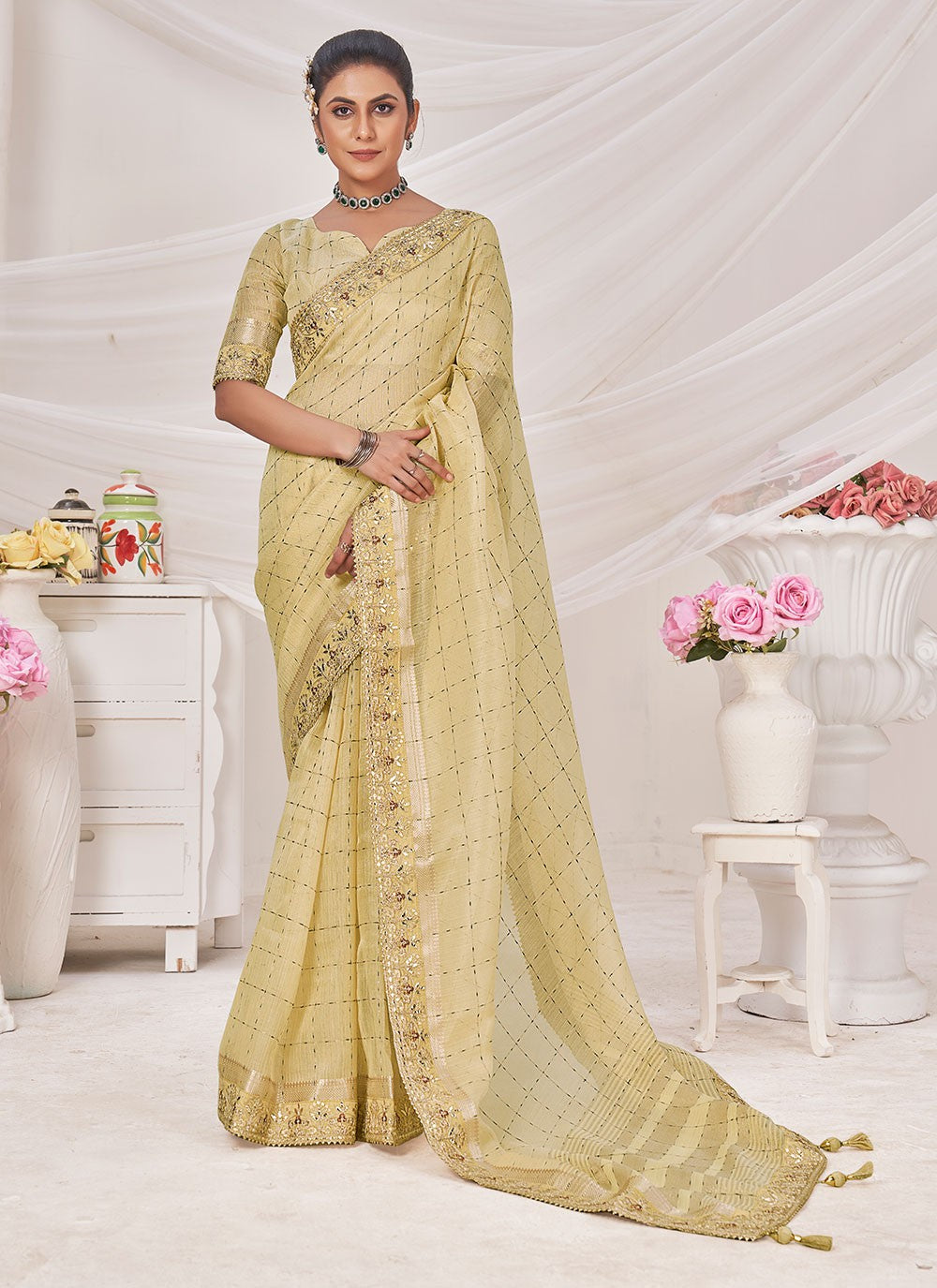 Classic Zari Banarasi Silk Saree - S6811