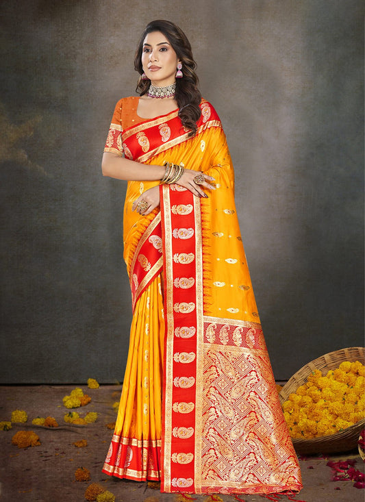 Trendy Weaving Zari Silk Yellow Saree - S11194