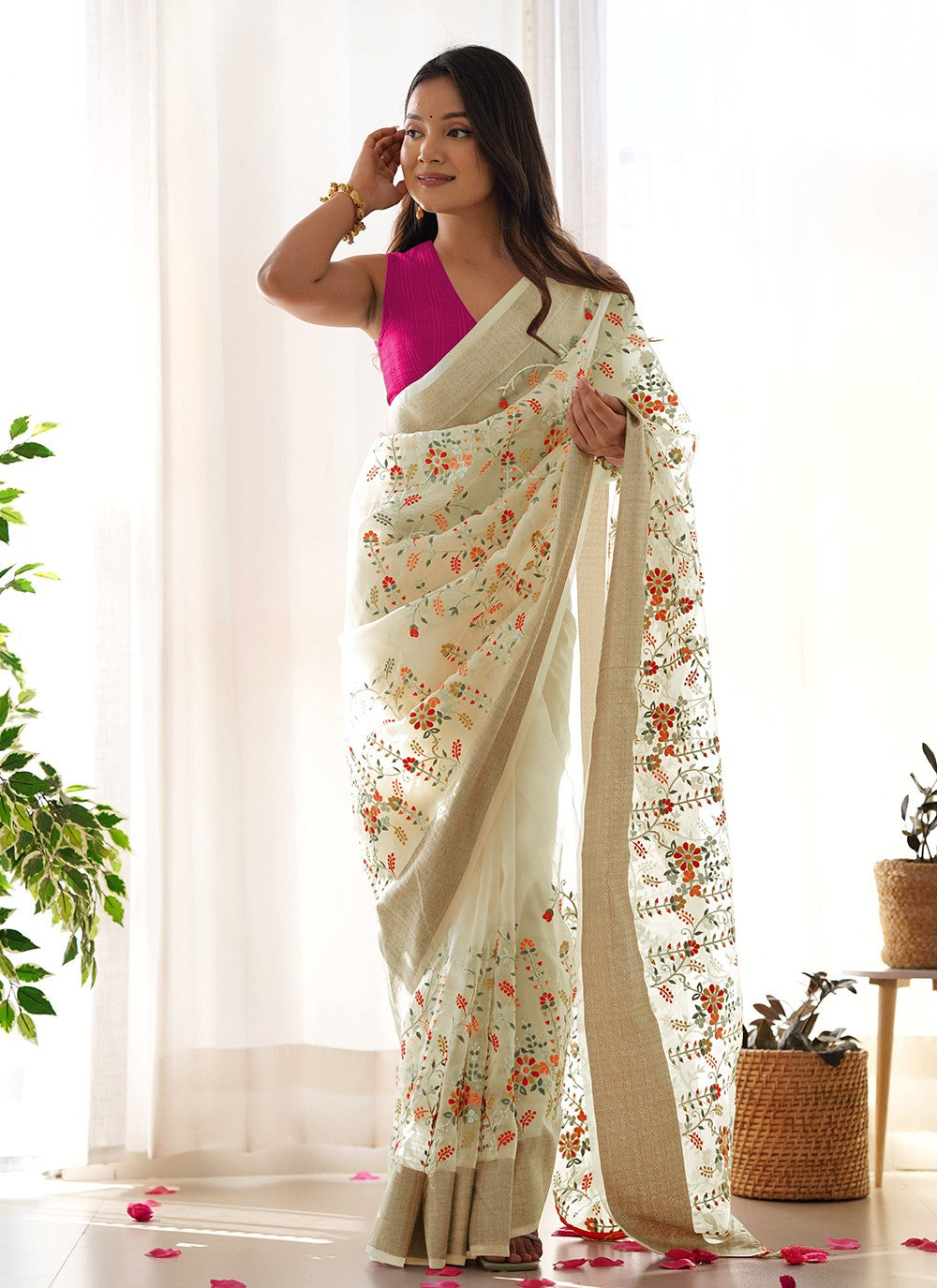 Embroidered, Thread, Woven, Zari Organza Saree - S11636