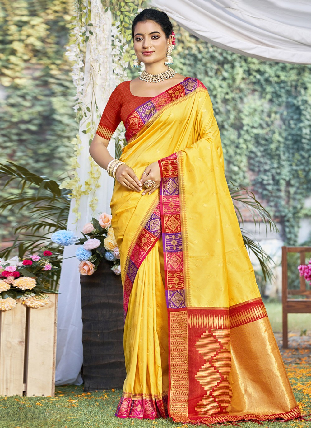 Classic Weaving Zari Silk Saree - S9879