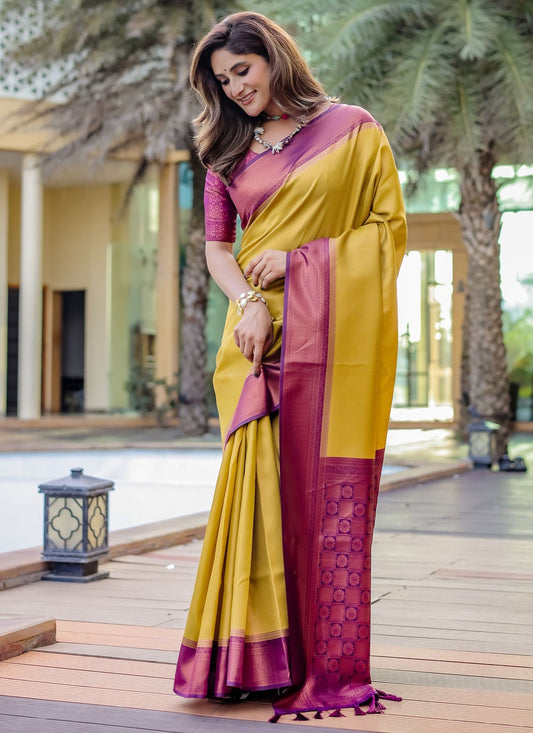 Woven, Zari Kanjivaram Silk Saree - S12324