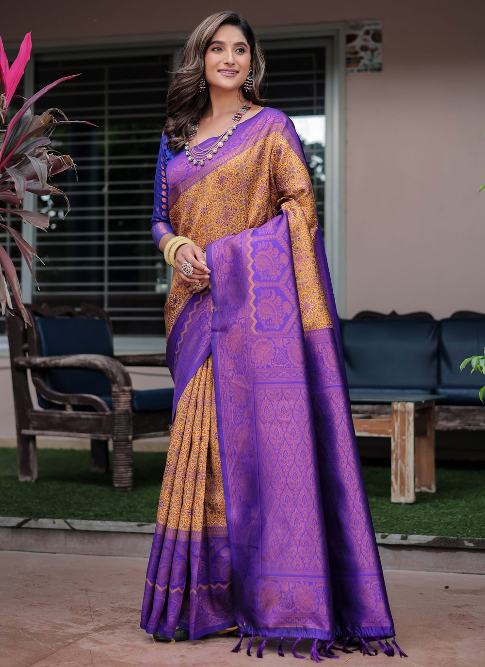 Woven, Zari Banarasi Silk Saree - S12264