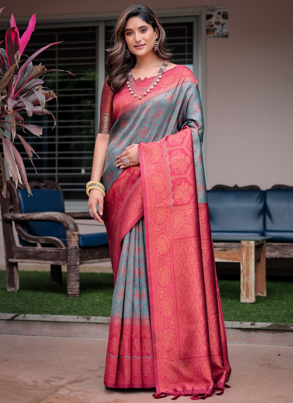 Woven, Zari Banarasi Silk Saree - S12264