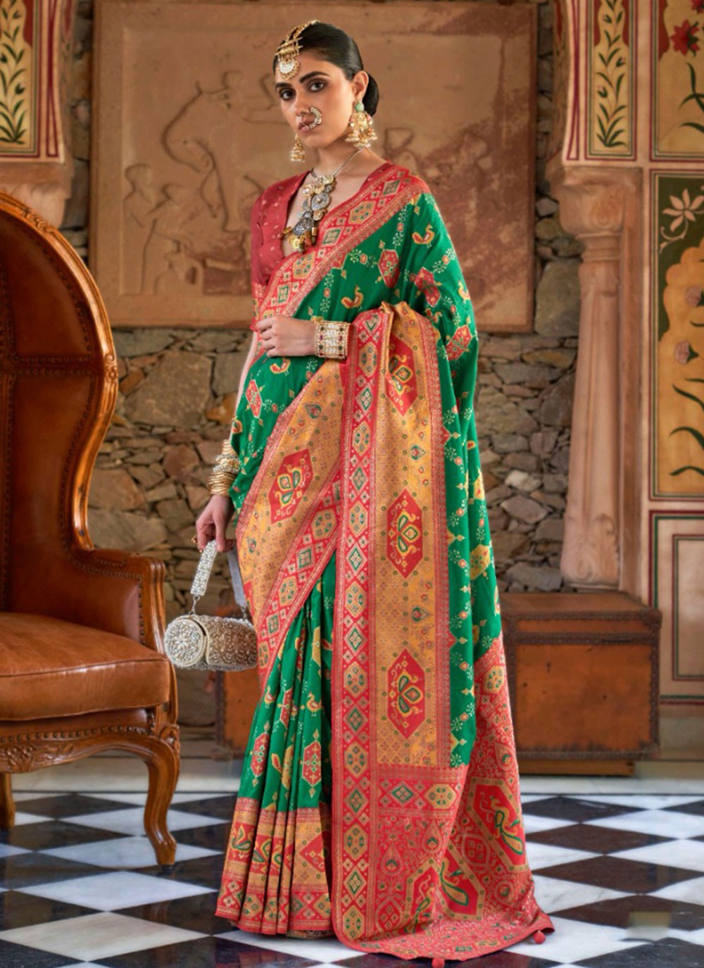 Classic Weaving Zari Banarasi Silk Saree - S6172