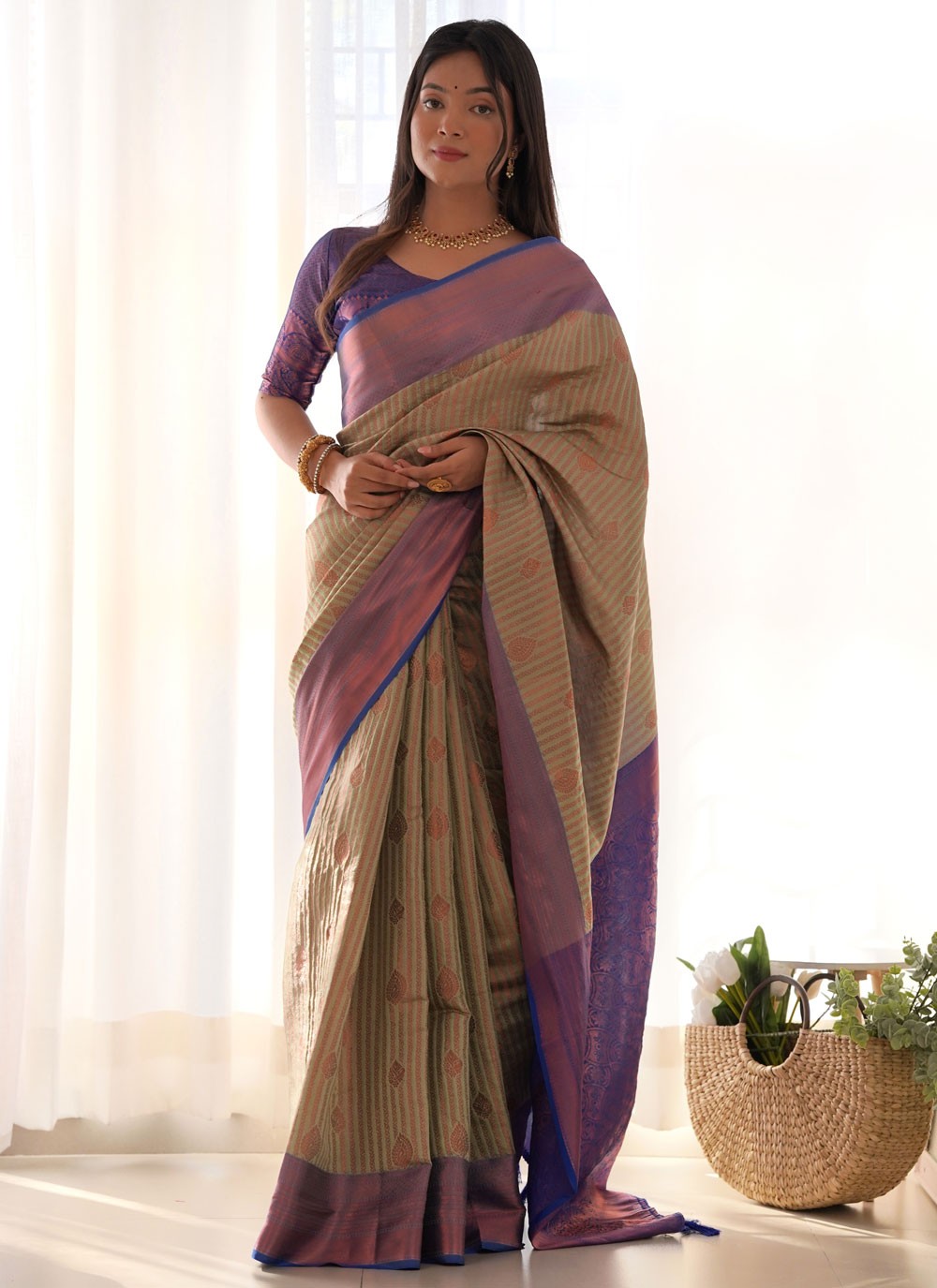 Woven, Zari Kanjivaram Silk Saree - S12290