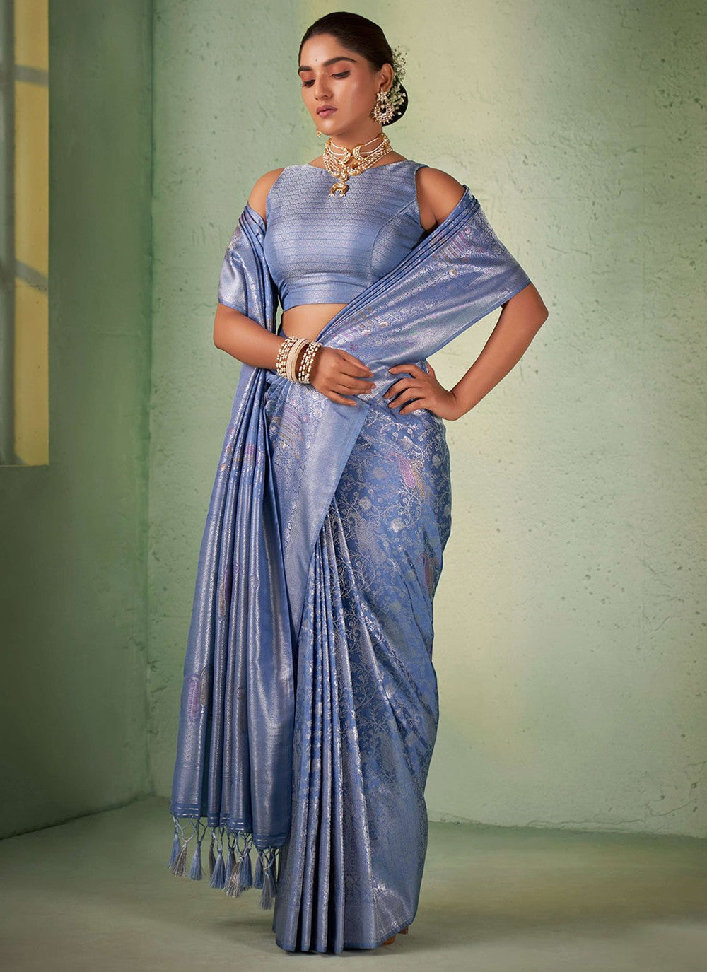 Trendy Weaving Zari Kanjivaram Silk Saree - S2375