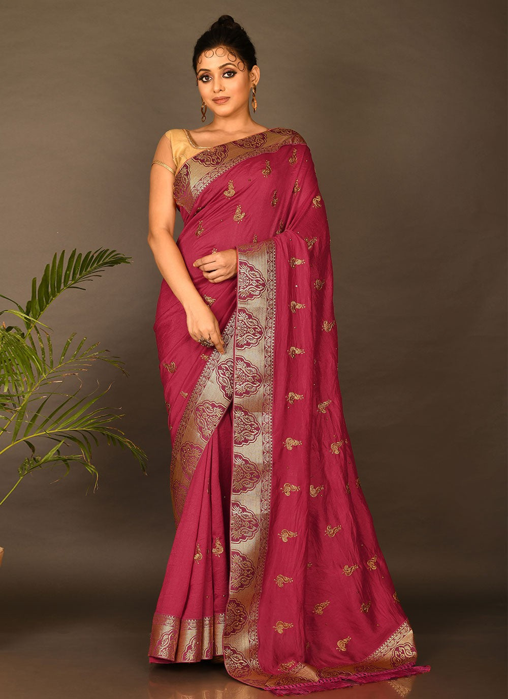 Trendy Embroidered Kanchipuram Silk Saree - S1707